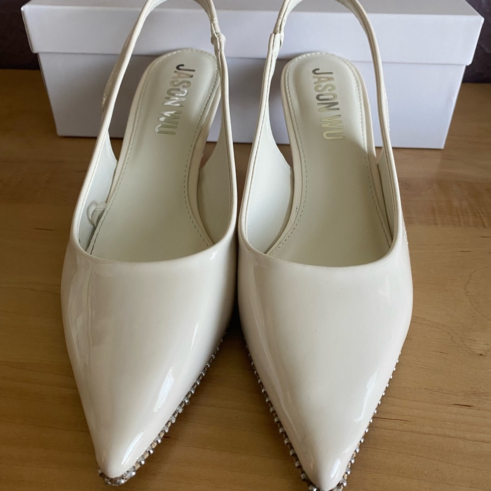 Jason Wu Cream Patent Leather Kitten Heel Silver Studded - Picture 3 of 7